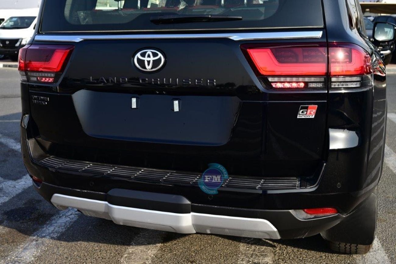 Toyota Land Cruiser GRS V6 3.3L Diesel 7 Seat Automatic