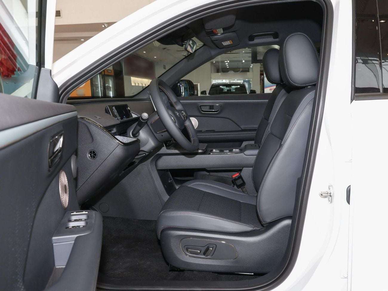 Toyota bZ3 X 520 PRO, MEMORY SEAT, YAMAHA SOUND SYSTEM, SEAT HEATING COOLING, MODEL 2025