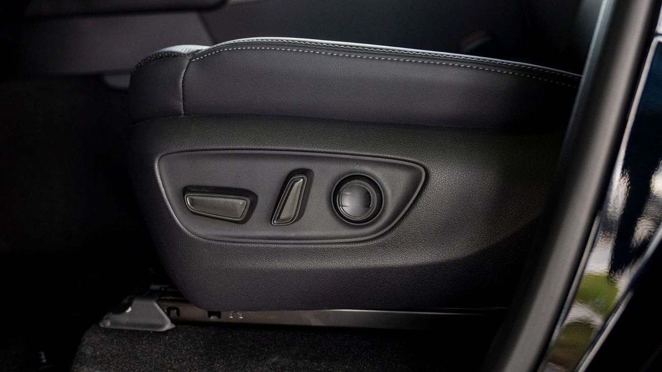 Toyota Land Cruiser LC300 VXR 3.5L PETROL TWIN TURPO MY2025