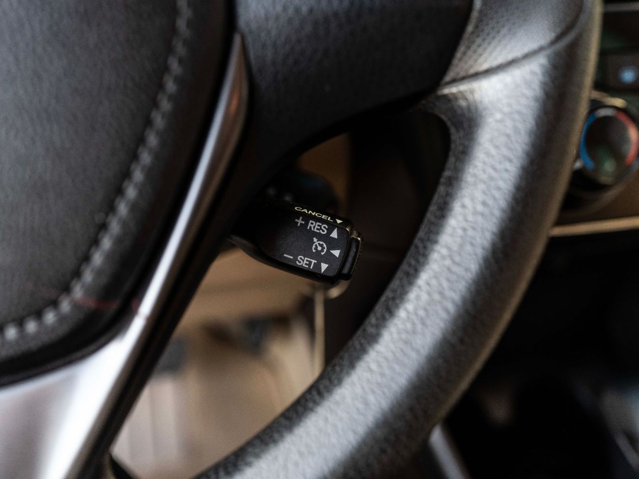 تويوتا يارس 1.5L E