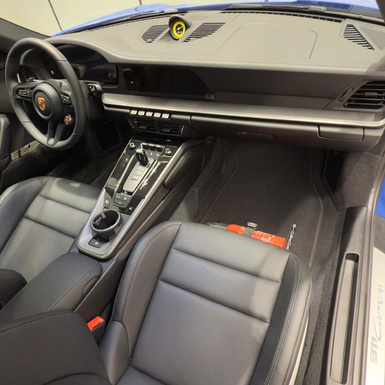 Porsche 911 CARRERA | GCC | Warranty until 2028 extendable