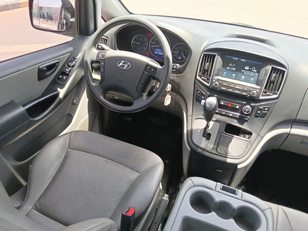 Hyundai H-1 Van 9 Seater Diesel