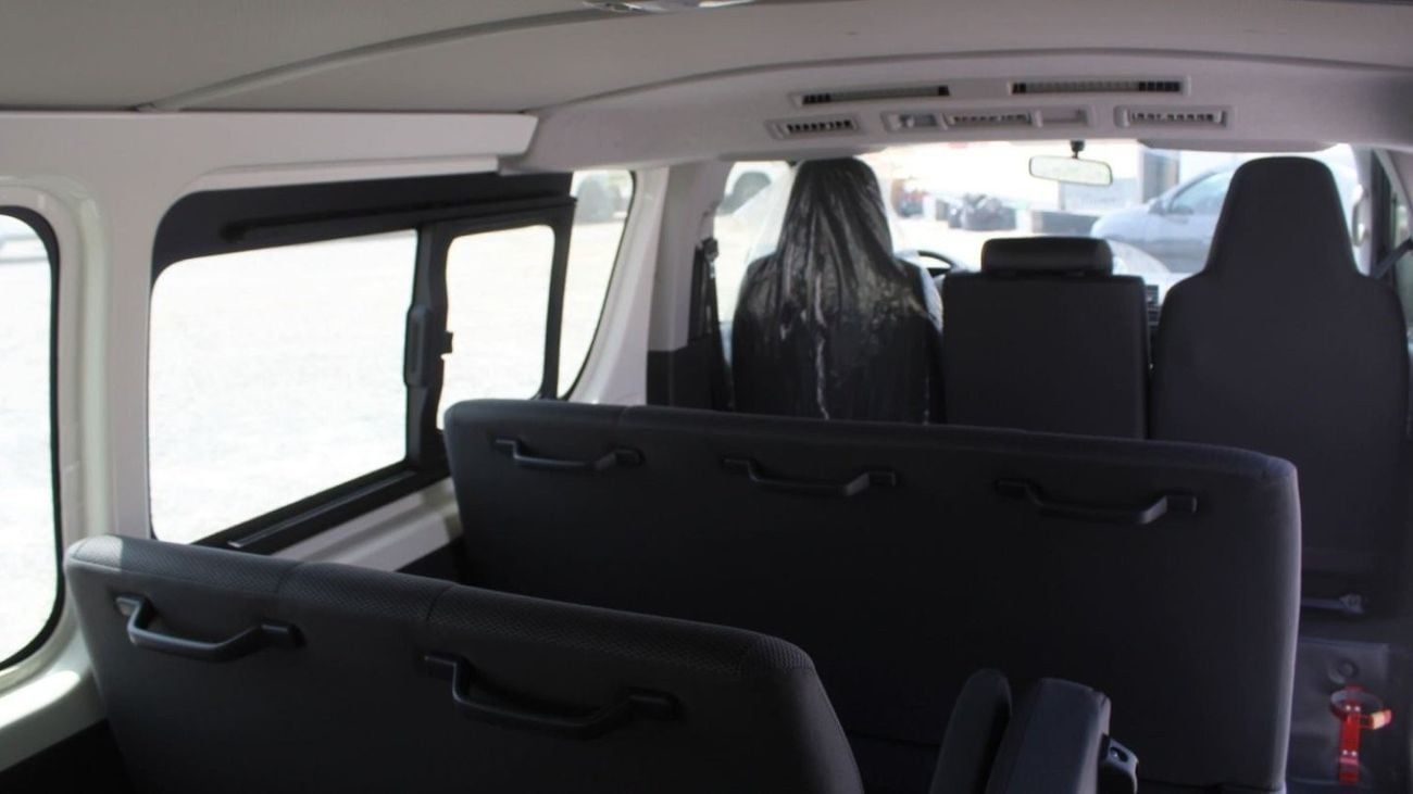 Toyota Hiace DLS - STD ROOF HIACE 2.5L STANER DIESEL 2025