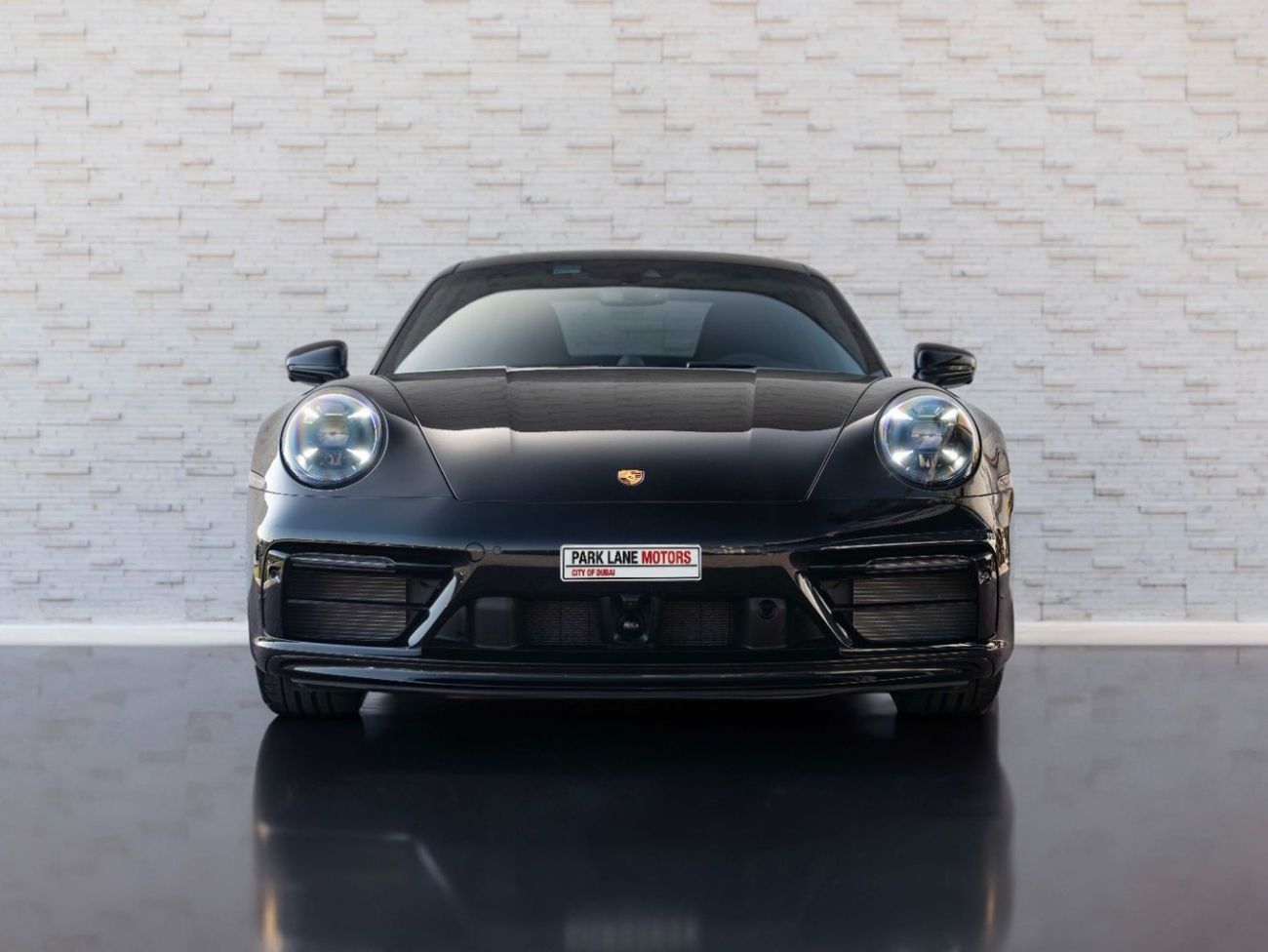 Porsche 911 Carrera 4GTS 3.0L (475 HP) Coupe