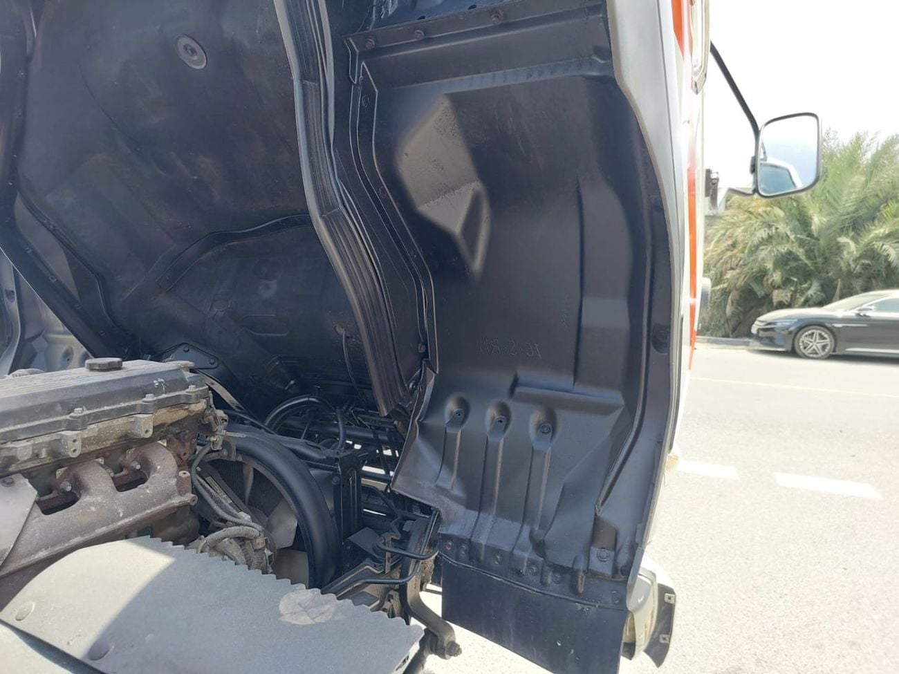 ميتسوبيشي فايتر MITSUBISHI FIGHTER DUMPER TRUCK RHD 2003 MODEL 8.2 L DIESEL MANUAL(PM60964)