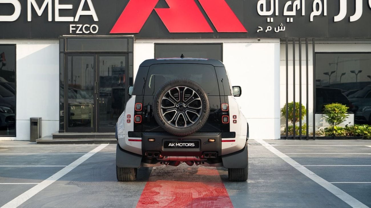 Land Rover Defender 110 OCTA  P635 Borasco Grey- Khaki 2026MY Export Only