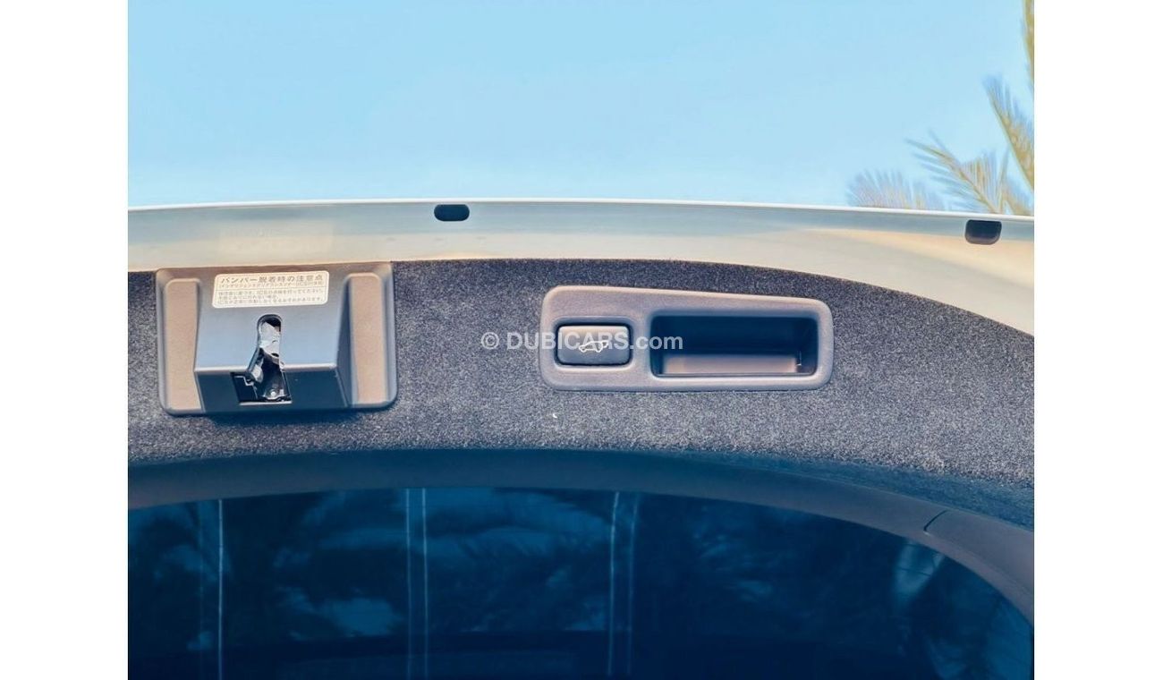 Toyota Harrier HYBRID | 2016 | PUSH START | 2.5L | LEATHER SEATS PREMIUM CONDITION