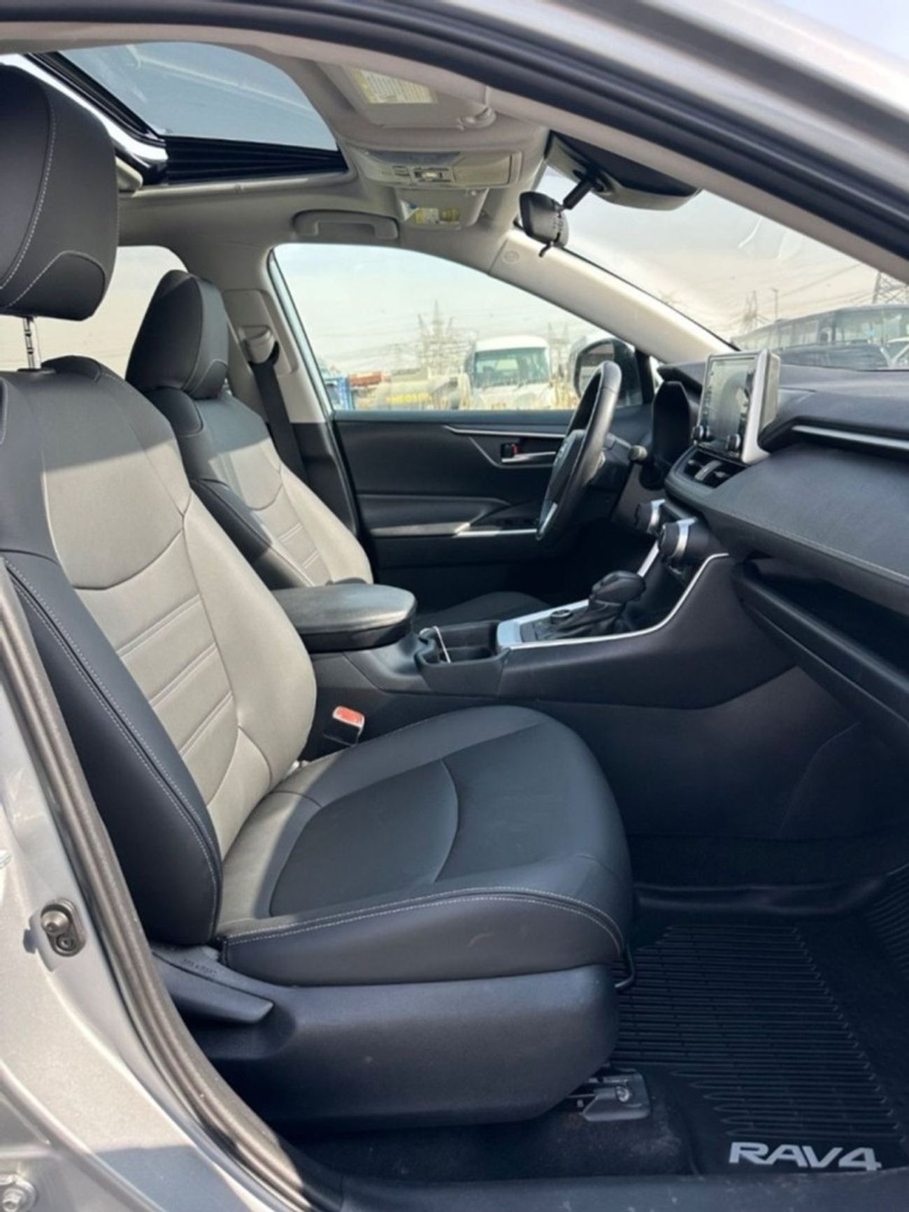 Toyota RAV4 Hybrid XLE 2.5L XLE premium