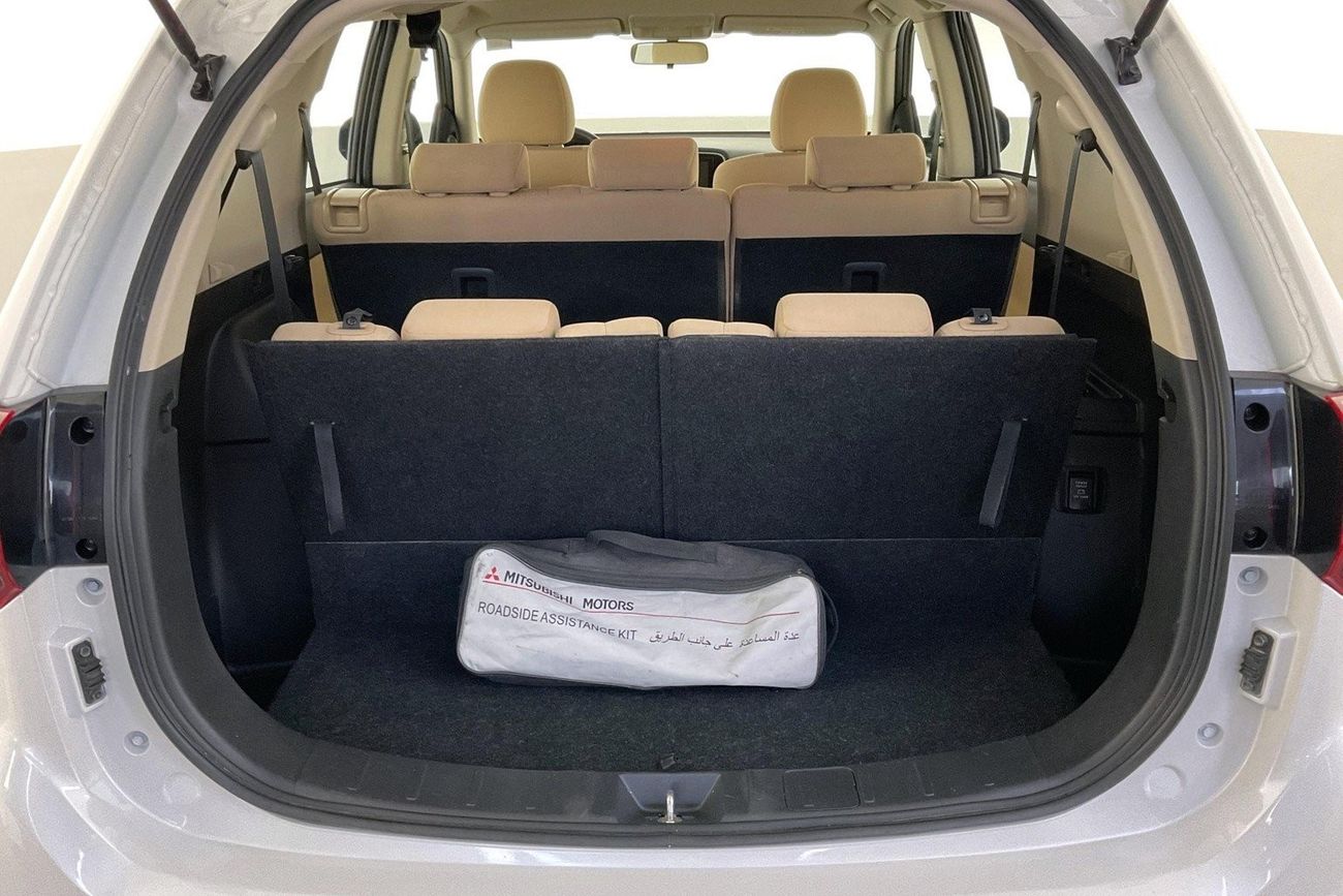 Mitsubishi Outlander GLX Midline| 1 year free warranty | Exclusive Eid offer