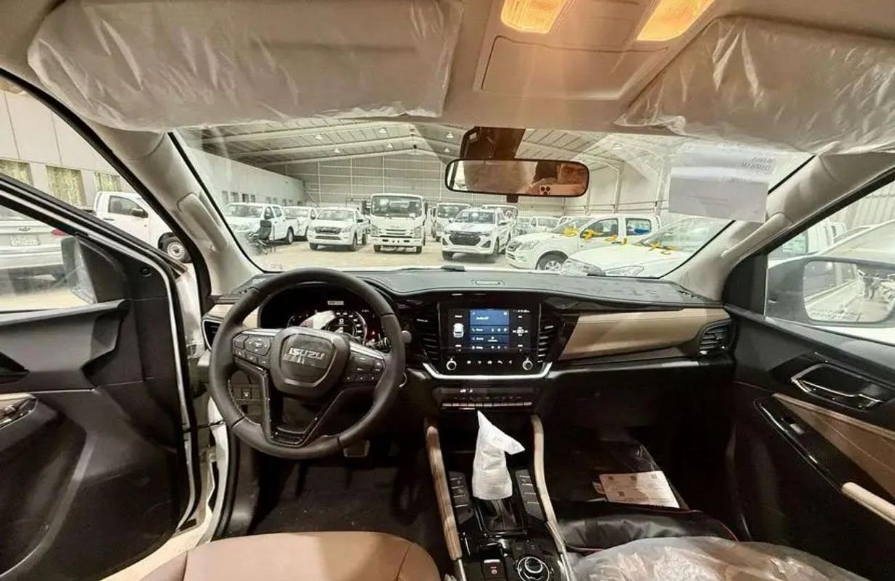 إيسوزو MU X إيسوزو MU-X 3.0L ديزل تيربو – فل أوبشن | متوفر الآن