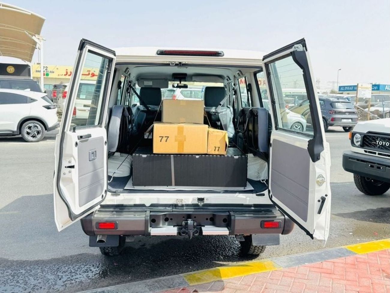 Toyota Land Cruiser 70 TOYOTA LAND CRIUSER 5 DOOR 4.2L DIESEL M/T WHITE COLOR 2025