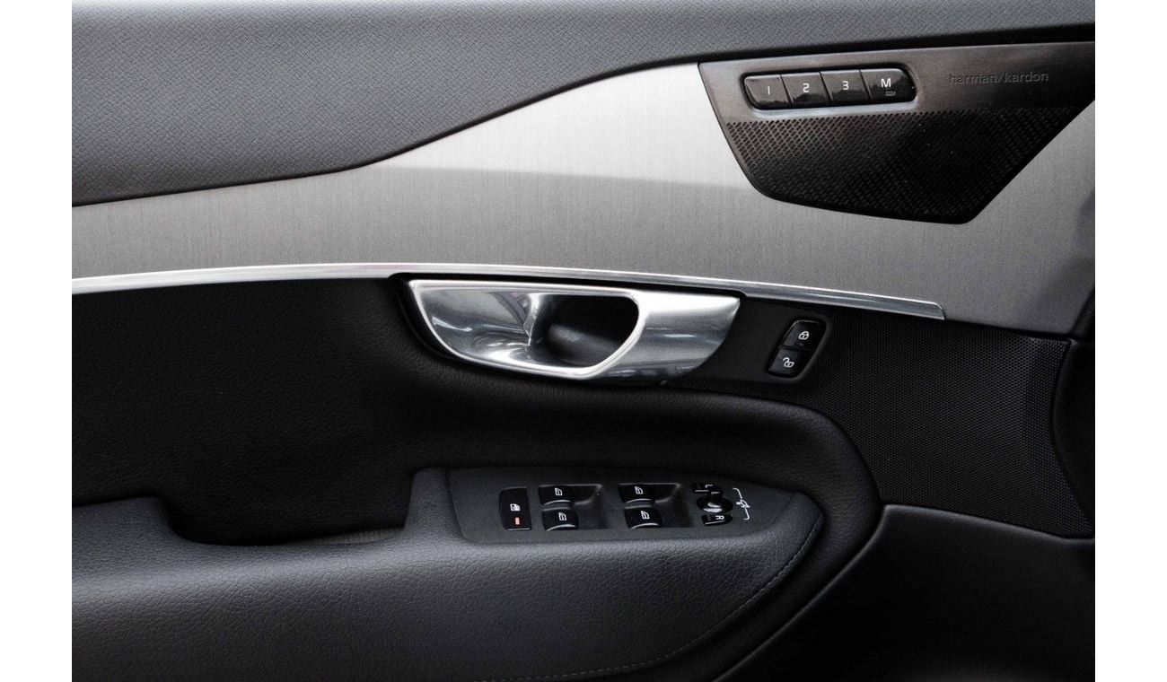 Volvo XC90 B5 MOMENTUM | 3,251 P.M | 0% Downpayment | Full Agency History