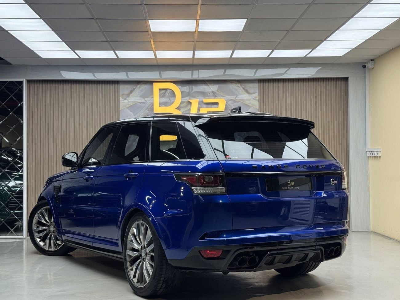 Land Rover Range Rover Sport SVR Carbon Edition 5.0L