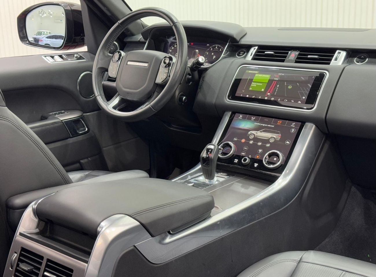 لاند روفر رينج روفر سبورت HSE 3.0L (340 HP) 2019 Range Rover Sport HSE, 1 Year Warranty, Full Service History, GCC