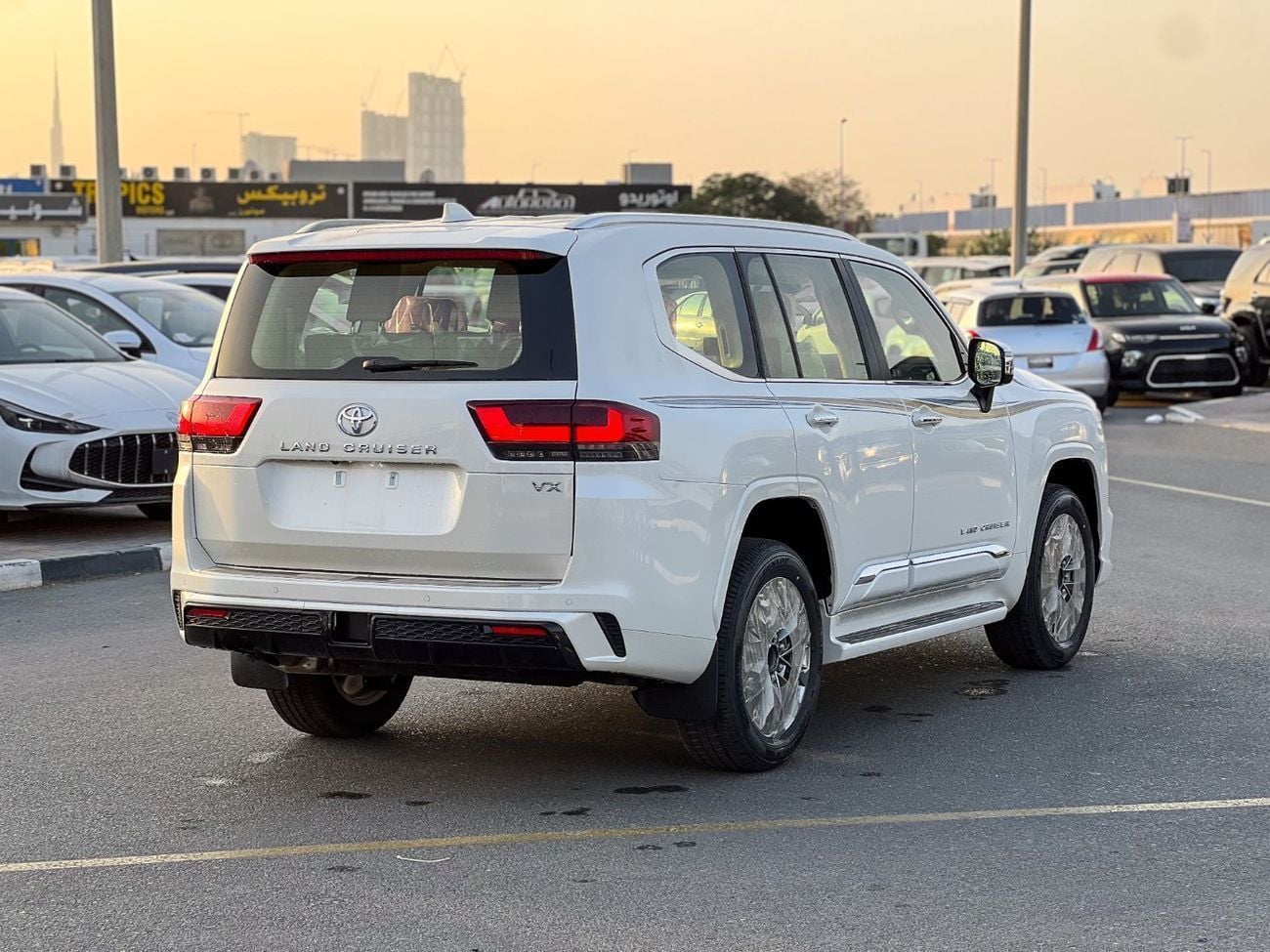 Toyota Land Cruiser EXPORT ONLY - 2026 LC300 VX 4.0L (GCC Specification)