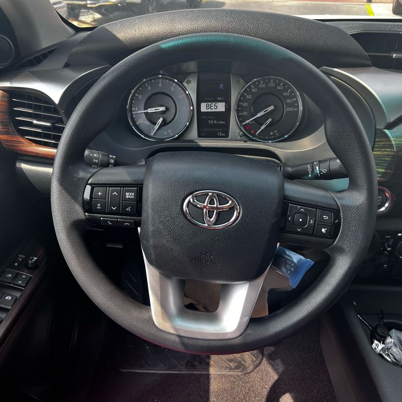 تويوتا هيلوكس DLS 2.7L