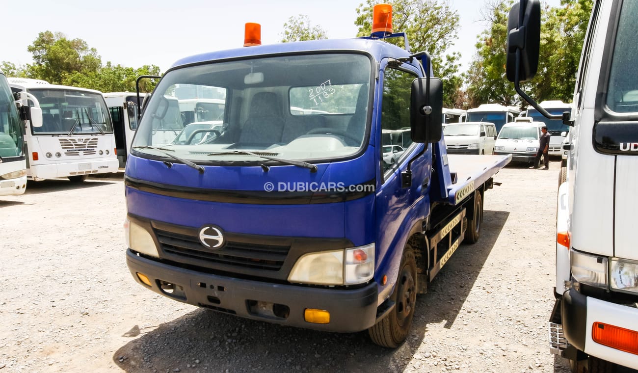 Hino 300 Recovery 1183