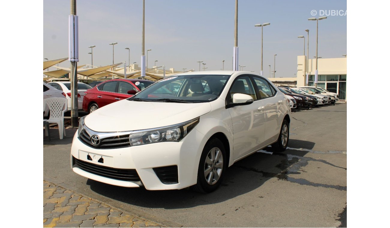 Toyota Corolla ACCIDENTS FREE - GCC - MID OPTION - CAR IS IN PERFECT CONDITION INSIDE OUT