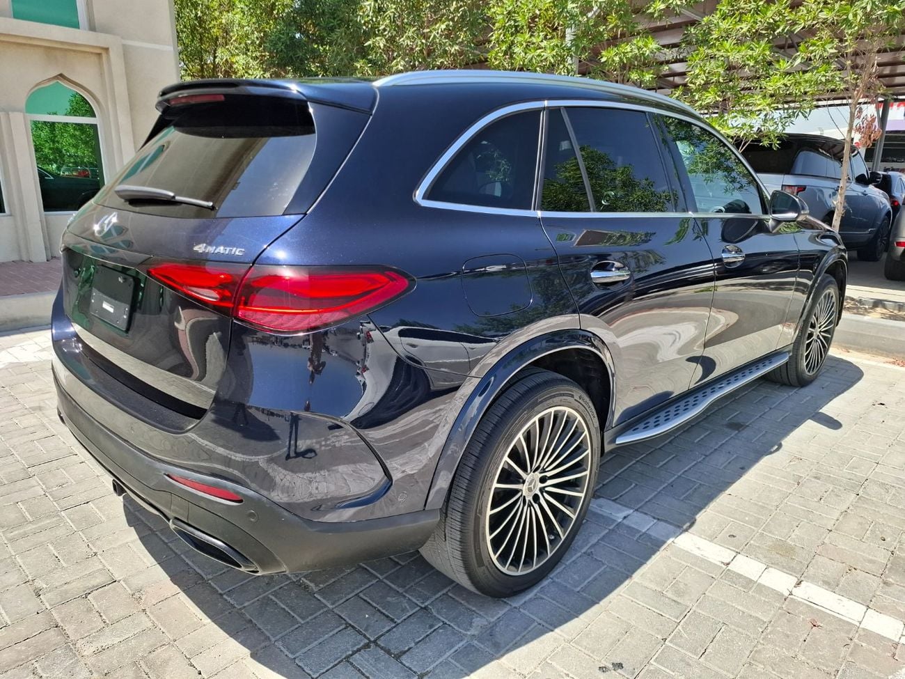 مرسيدس بنز GLC 300 مرسيدس بنز 2023 فل GLC300