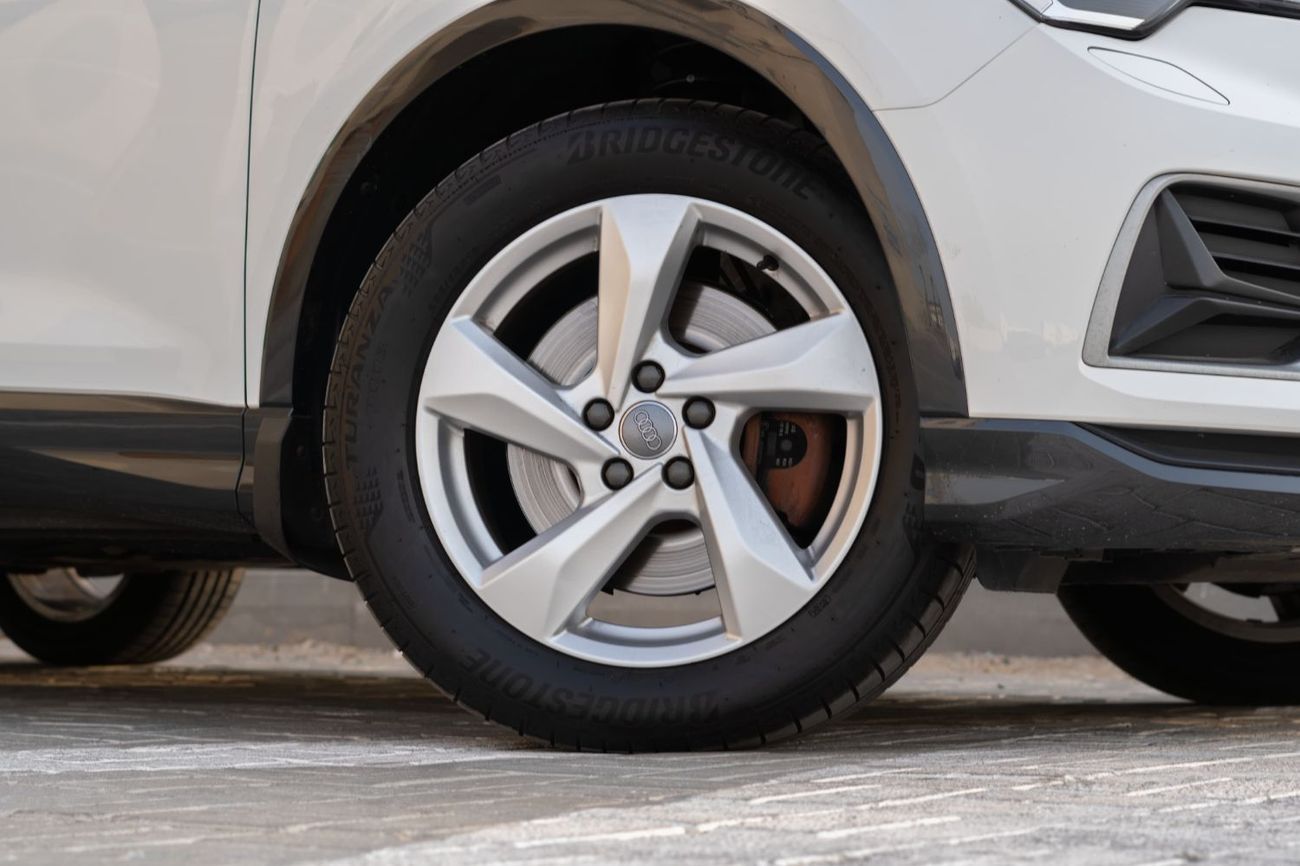 Audi Q3 40 TFSI quattro Advanced 2.0L