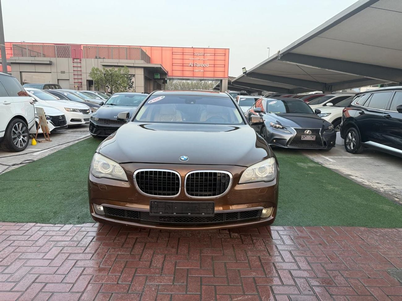 BMW 750Li EXCLUSIVE 4.4L V8 twin-turbo engine producing 407 hp, 8-speed