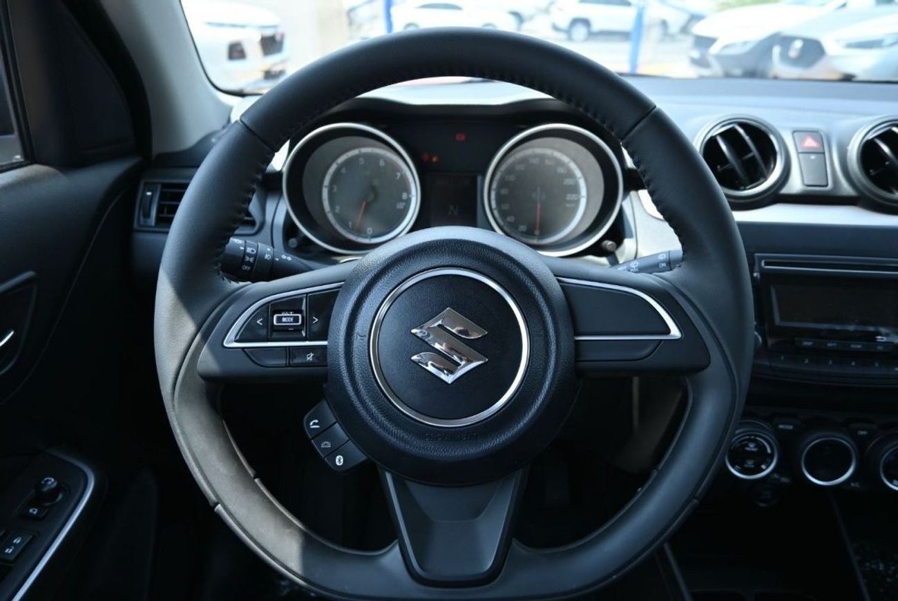 Suzuki Swift Suzuki Swift 1.2L Petrol, Color White Dual Tone, Model 2024