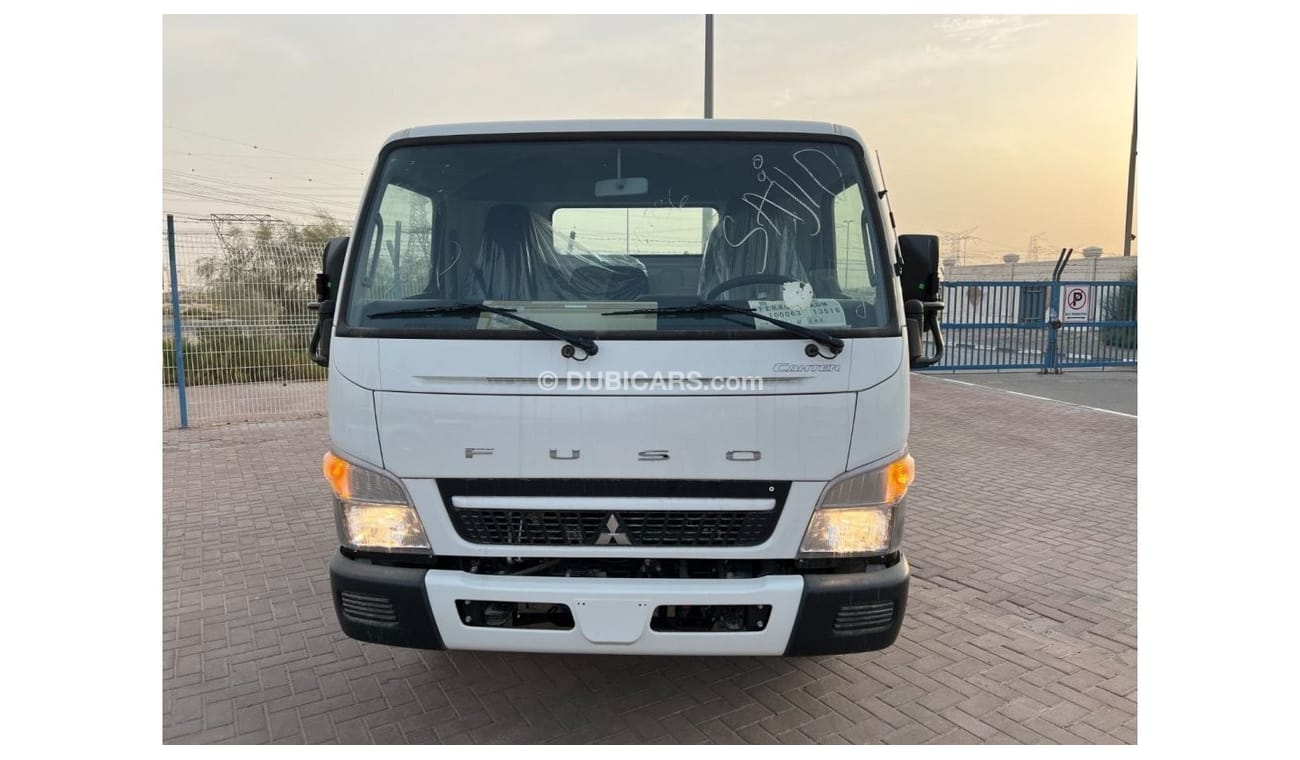 Mitsubishi Fuso Canter Fuso 14-ft Long Chassis 4.2L without Turbo