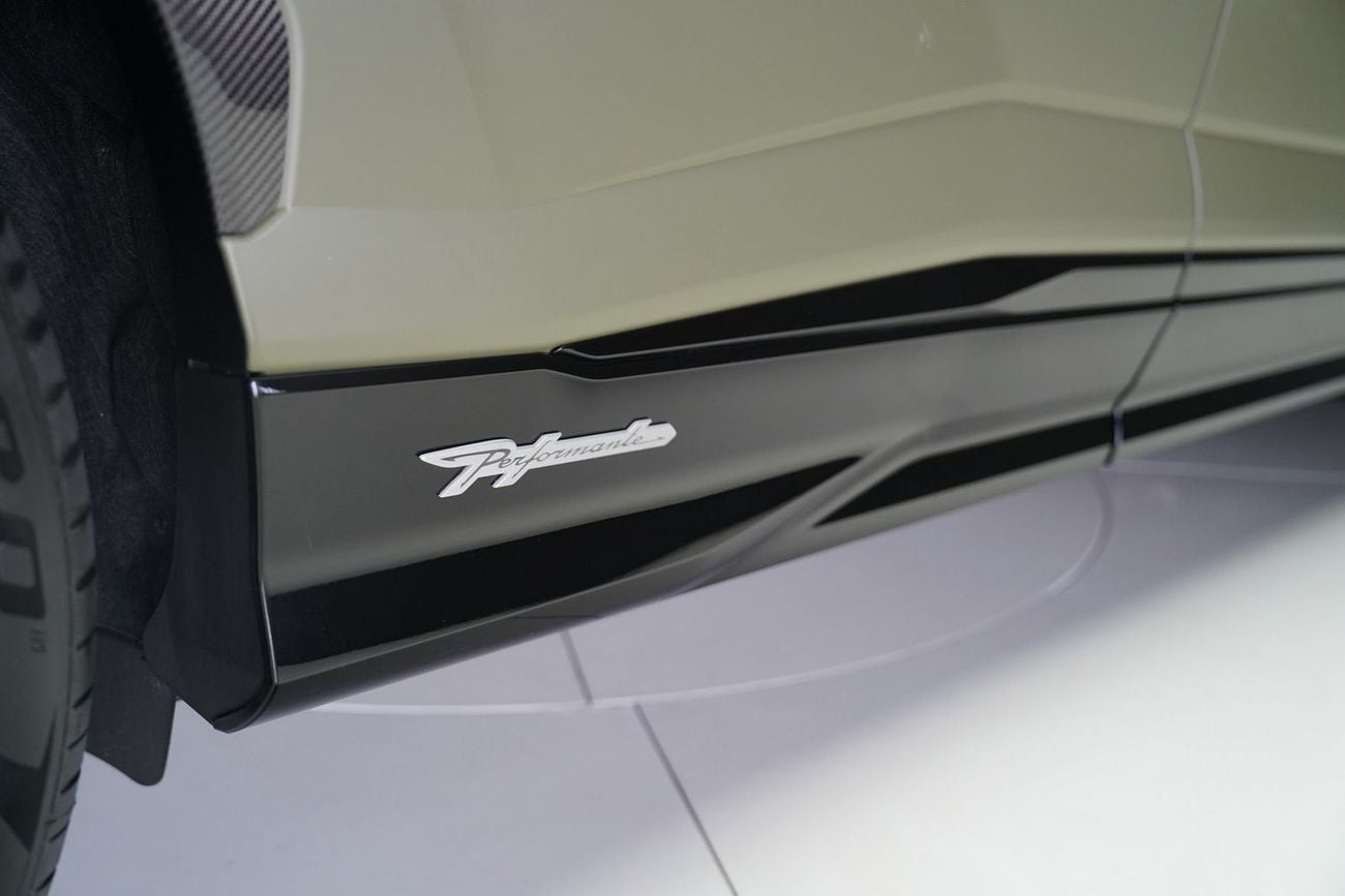 Lamborghini Urus 4.0T V8 Performante