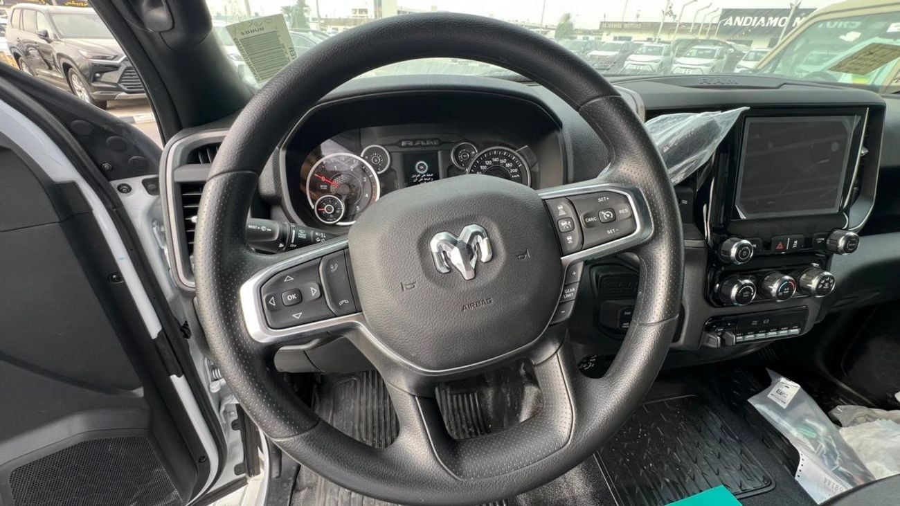 رام 5500 EXPORT ONLY - Ram 5500 Regular Chassis Cab 4x4 6.7L Cummins Diesel 8-Speed AT