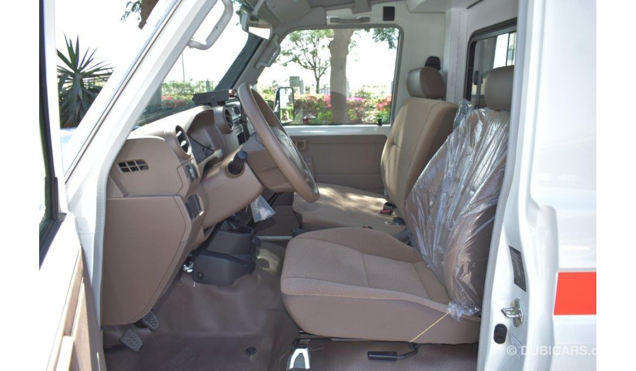 تويوتا لاند كروزر 78 HARDTOP V8 4.5L DIESEL AMBULANCE