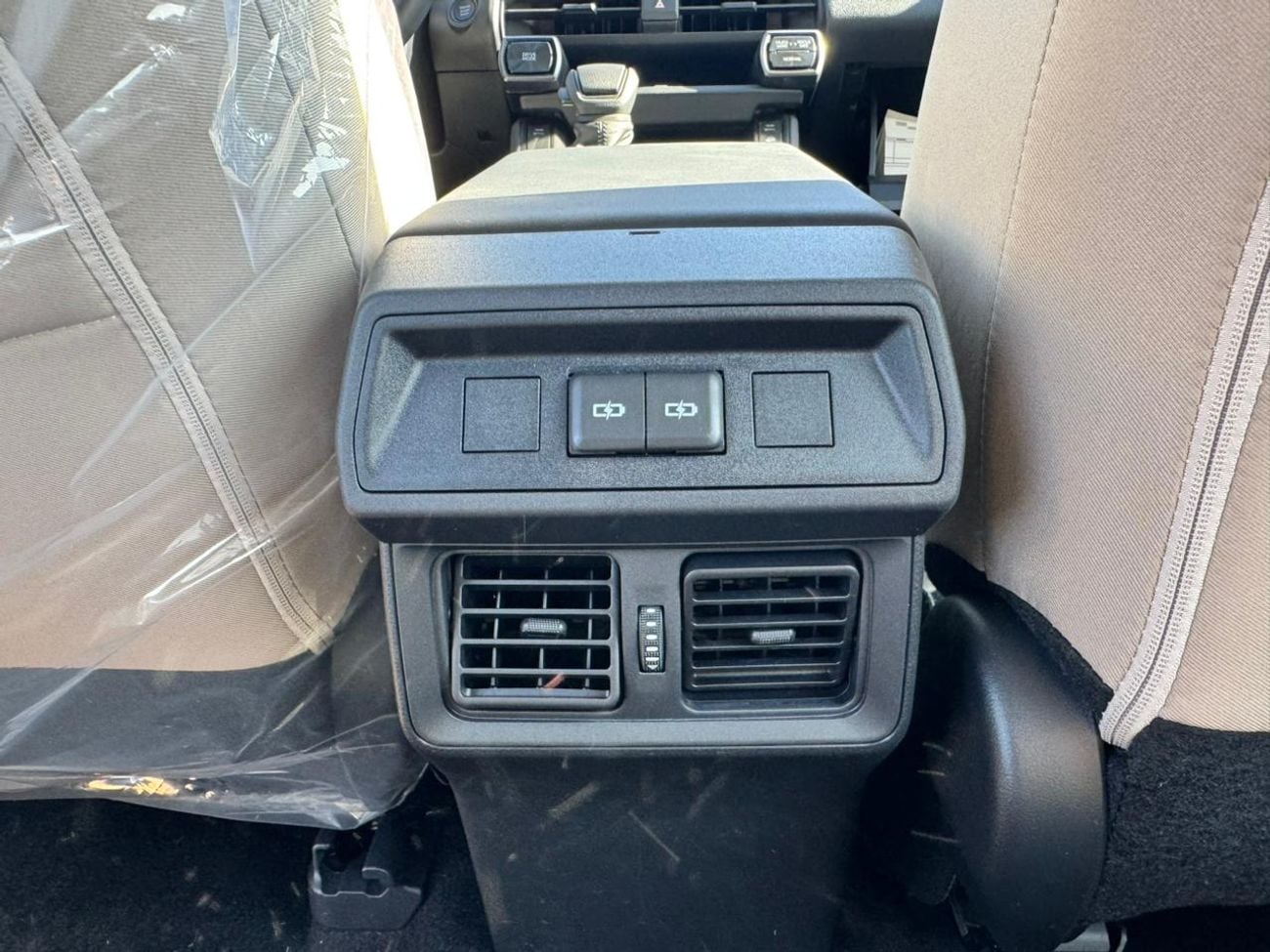تويوتا راف ٤ TOYOTA RAV4 LE COLOR 2.0L AWD SUV 2026