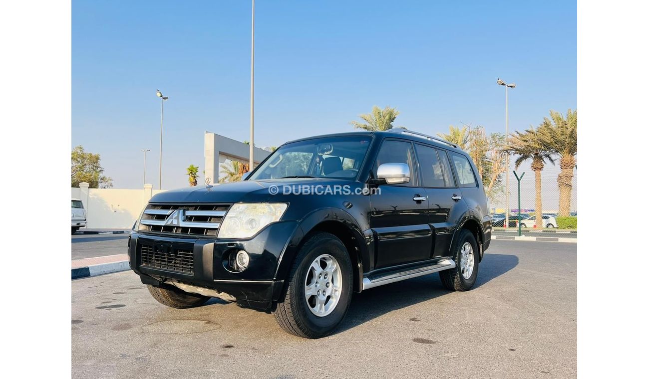 ميتسوبيشي باجيرو 2008 MITSUBISHI PAJERO Gcc  FULL OPTION / EXPORT ONLY