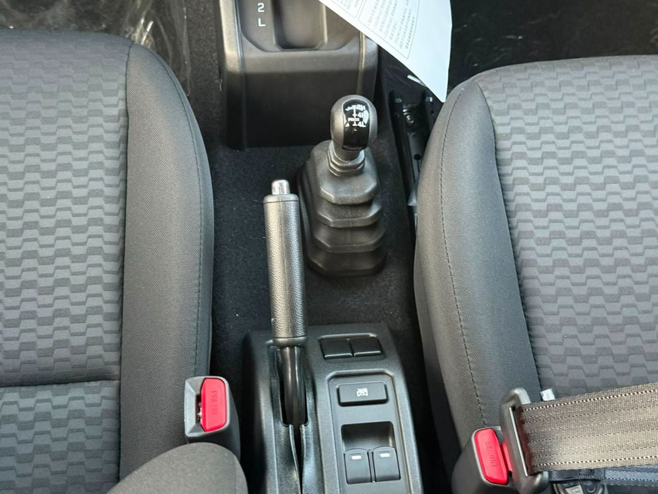 سوزوكي جيمني GLX 1.5LA/T 5DR