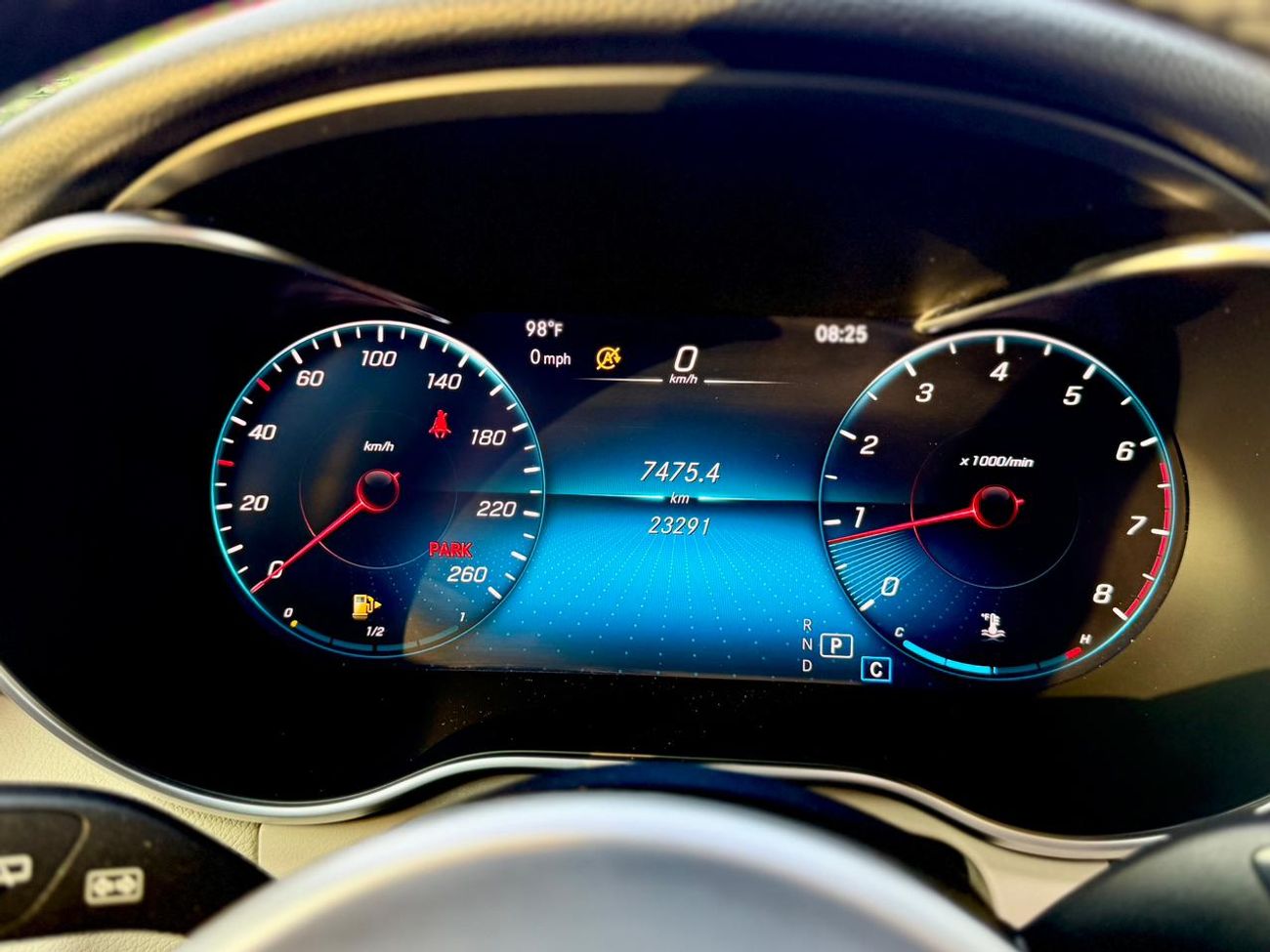 Mercedes-Benz GLC 300 Std 2.0L