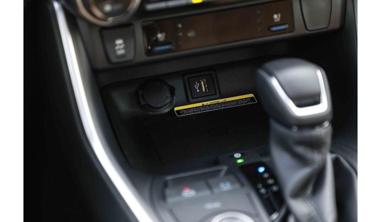 Toyota RAV4 2024 TOYOTA RAV4 HIGH 2.5 Hybrid - PLATINUM WHITE PEARL inside BEIGE | Export Only