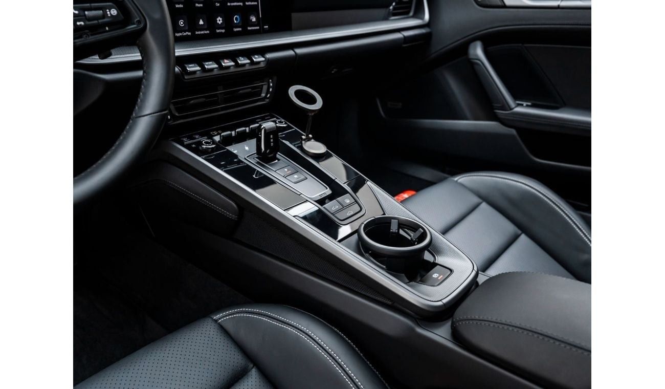 Porsche 911 Carrera 3.0L (380 HP) Coupe