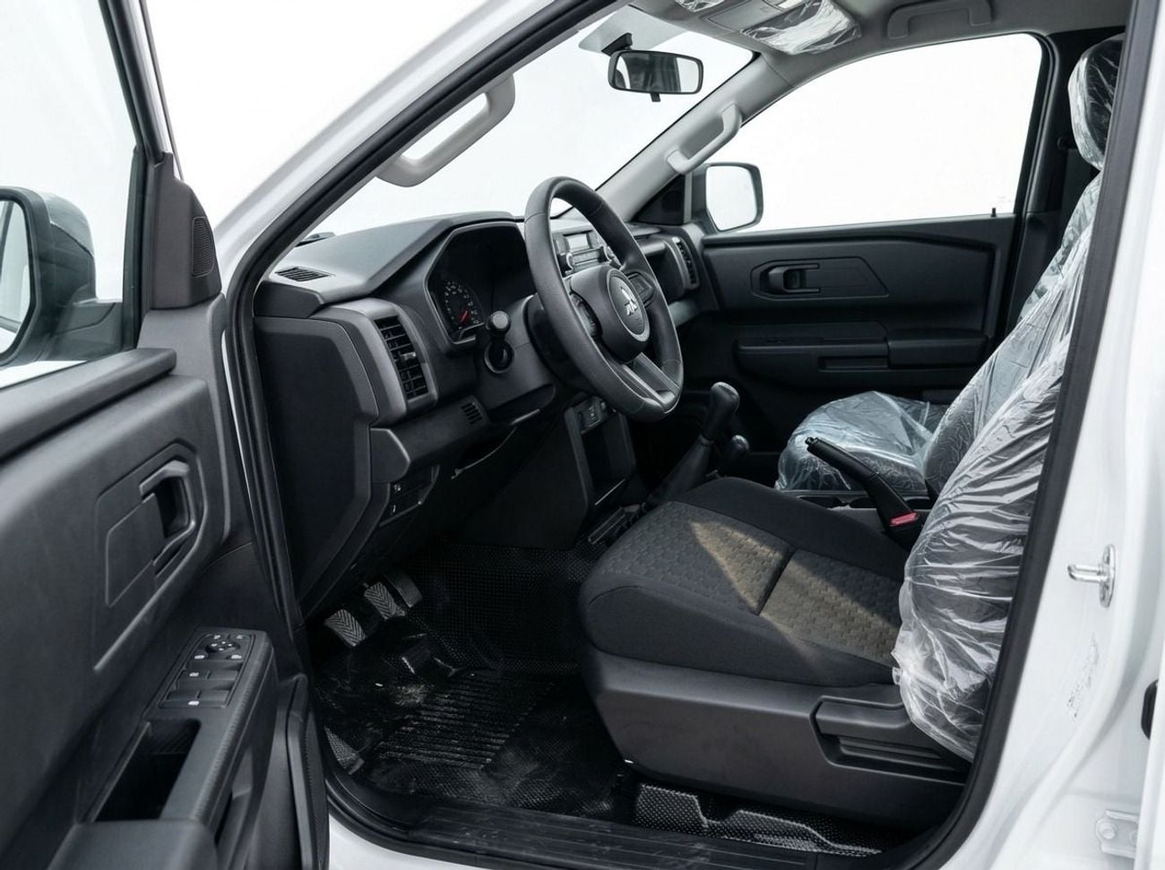 Mitsubishi L200 GL 2.4L Petrol 2027 | Double Cab 4WD | Manual | Export Only