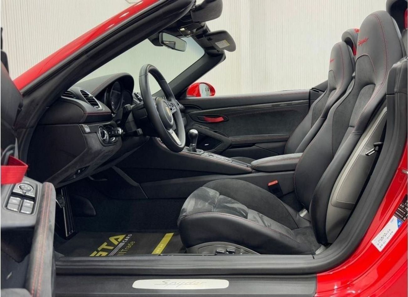 Porsche 718 Spyder 2020 Porsche 718 Spyder, Jan 2026 Porsche Warranty, Full Porsche Service History, GCC