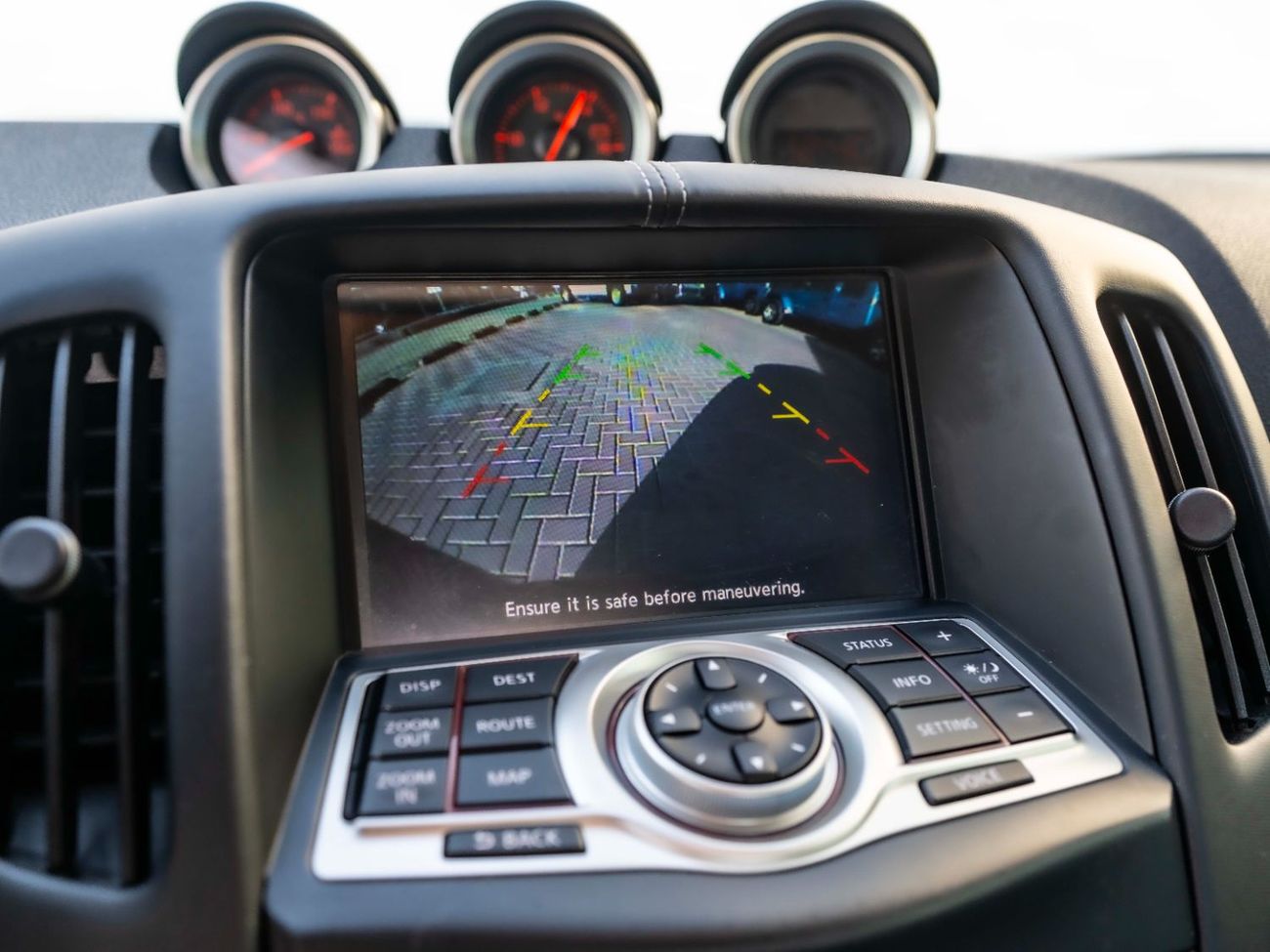 Nissan 370Z Std 3.7L (324 HP) Coupe