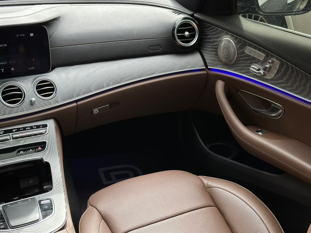 Mercedes-Benz E 350 MERCEDES-BENZ E350 | 2023 | PREMIUM + | KOREAN SPACE