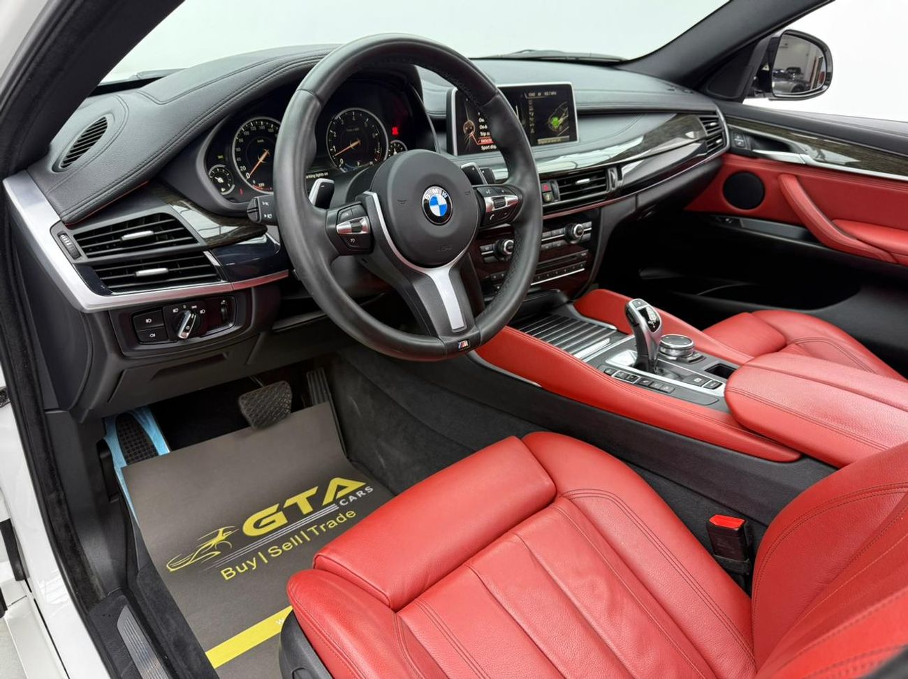 BMW X6 35i M Sport 3.0L 2016 BMW X6 xDrive35i M-Sport, Full Service History, Fully Loaded, Excellent Condit