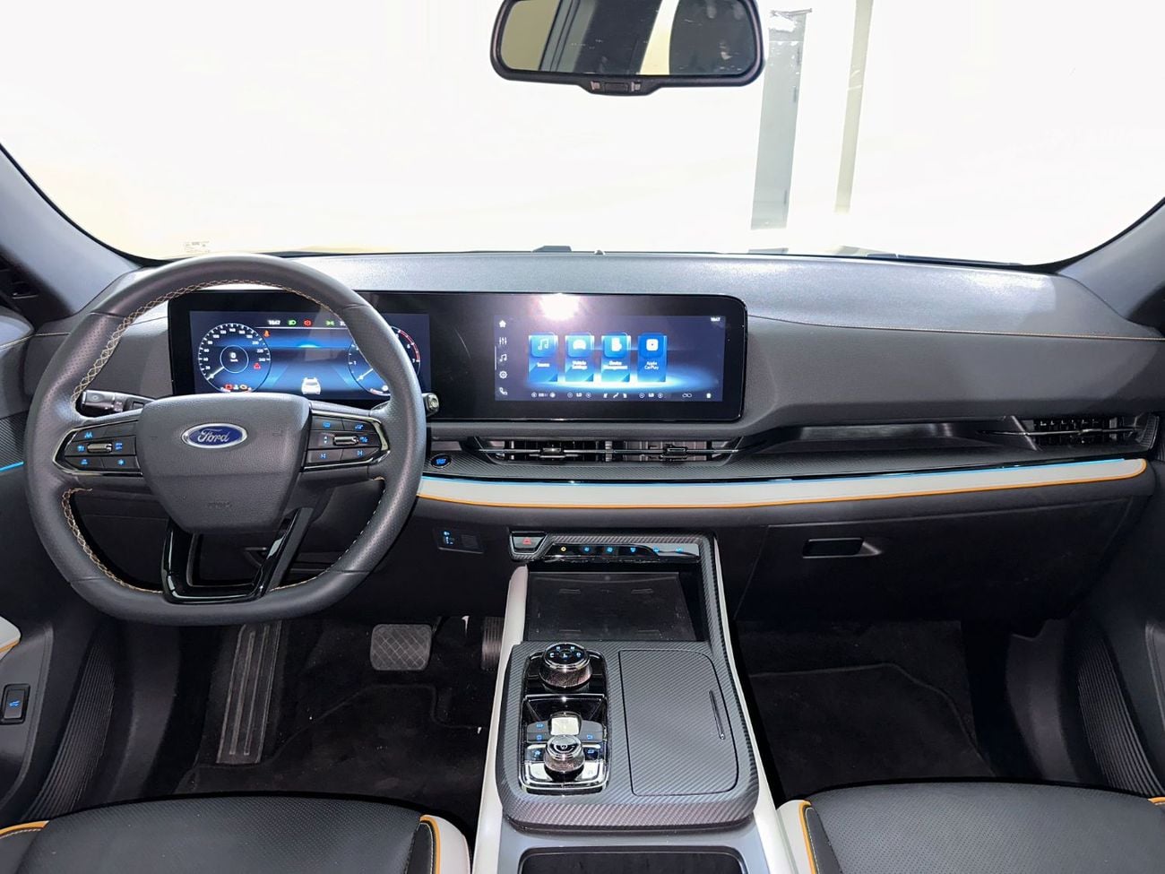Ford Territory TITANIUM DARK EDITION TER4325 / AL TAYER MOTORS AL QOUZ SHOWROOM
