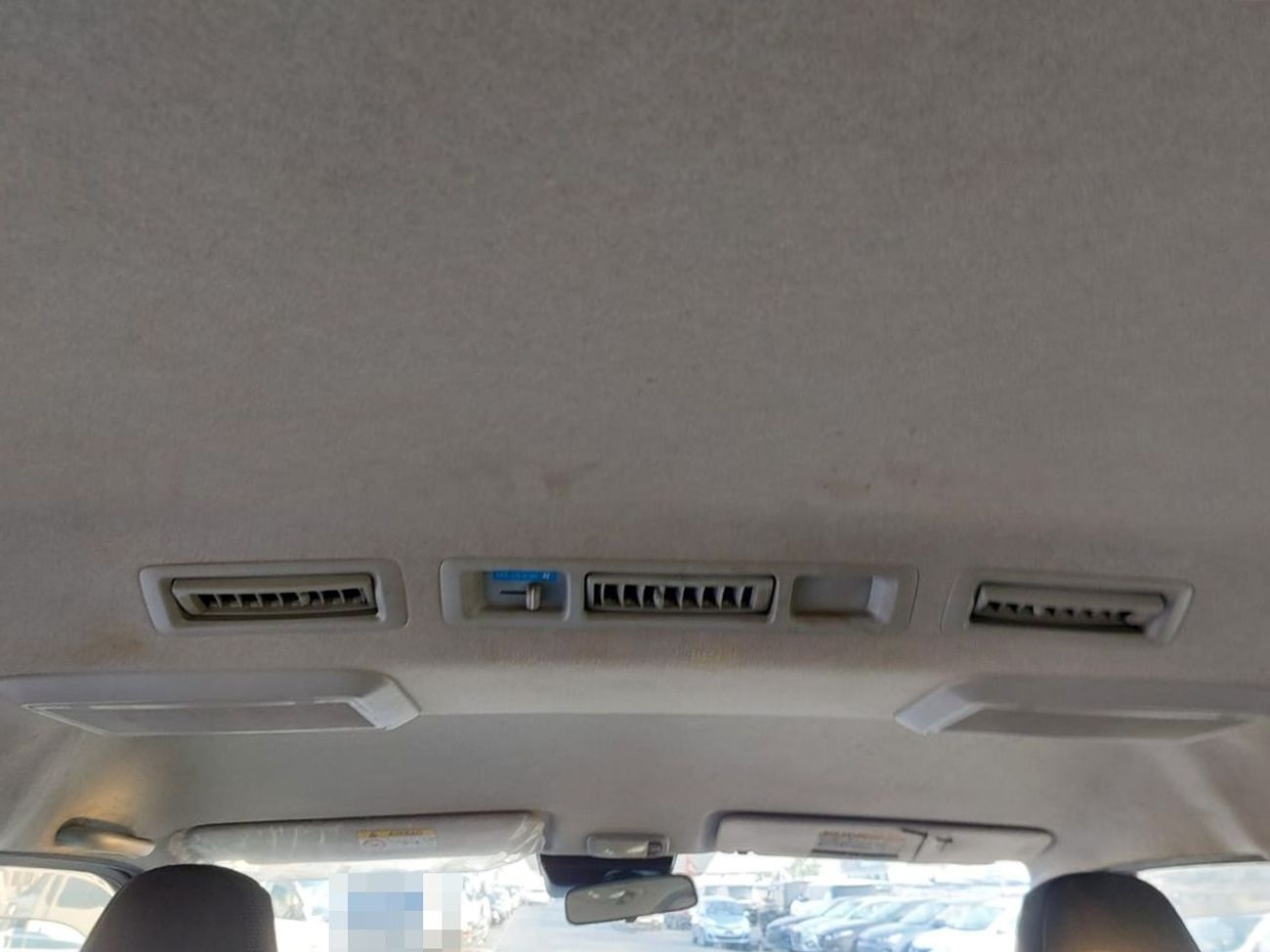 Toyota Hiace TOYOTA HIACE VAN RHD 2017 MODEL 2.7 L PETROL AUTOMATIC(PM28216)