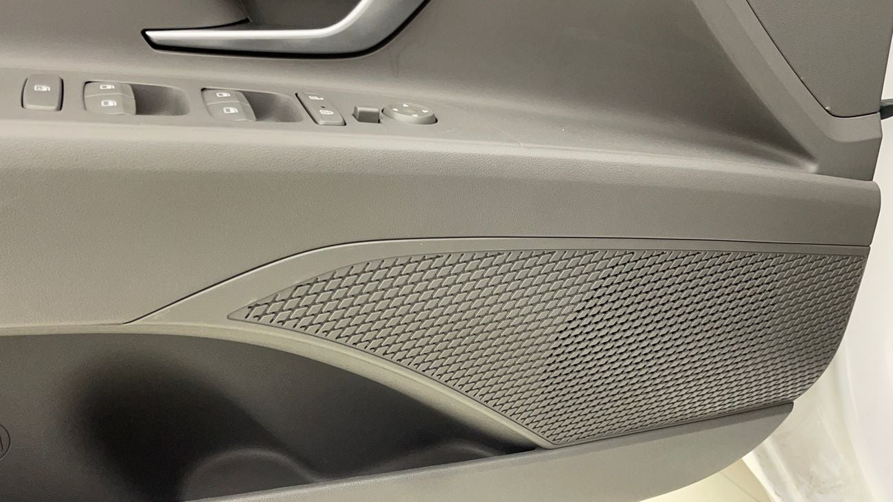 Hyundai Elantra SMART 1.6 | Zero Down Payment | Home Test Drive