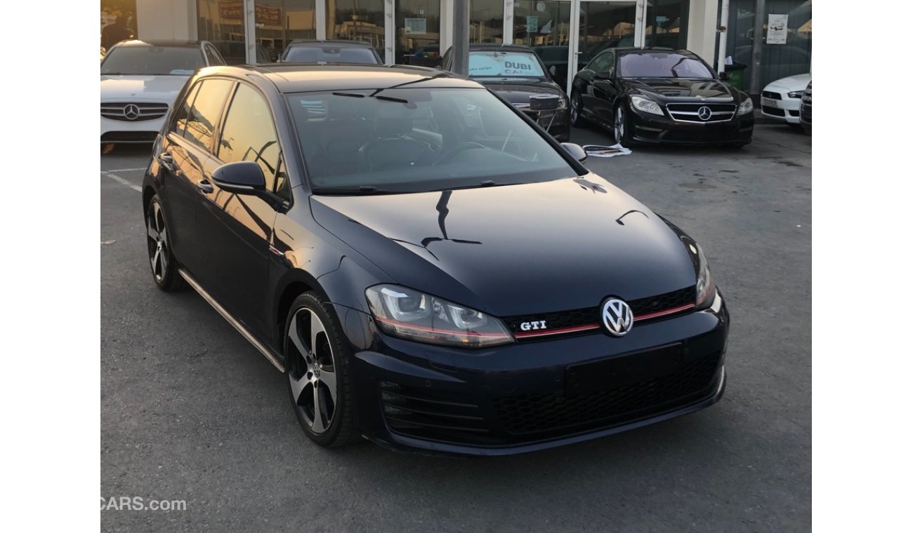 Volkswagen Golf Golf GTi model 2014 GCC car prefect condition full option panoramic roof leather seats back camera b