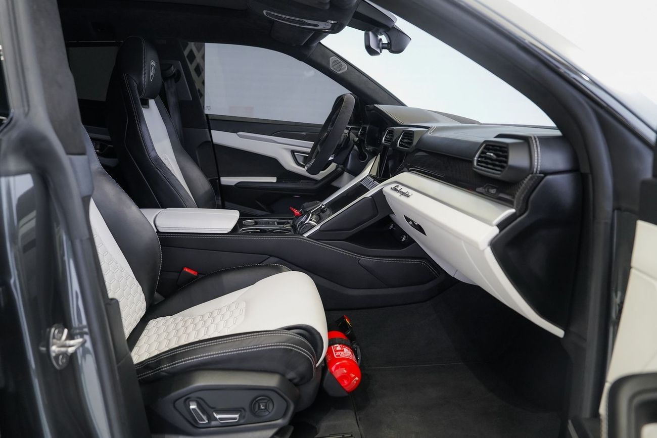 لامبورغيني اوروس STD 4.0T V8