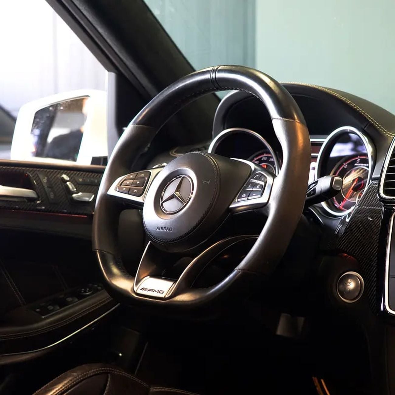 مرسيدس بنز GLS 63 AMG 3,732 pm • 0% Downpayment • GLS 63 AMG • 1 Year Warranty