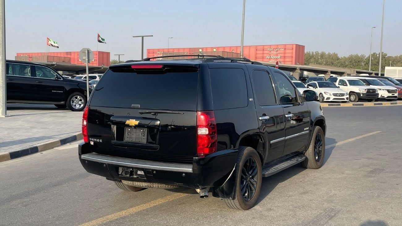 Chevrolet Tahoe LTZ 5.3L 4WD (8 Seater)