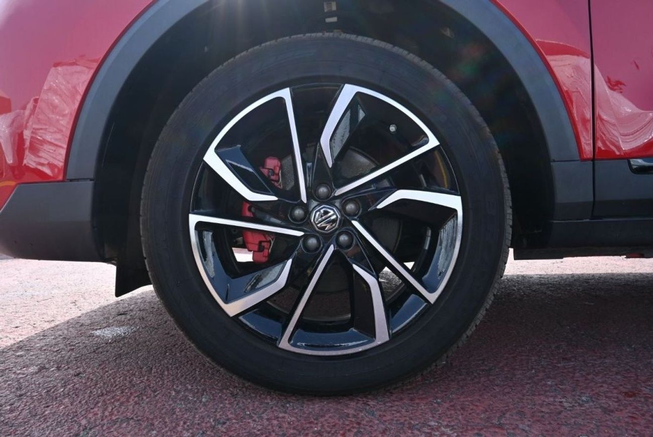 أم جي ZS MG ZS Trophy 1.3L Turbo Petrol, 3 Cylinder, GCC Spec Color Silver, Model 2023