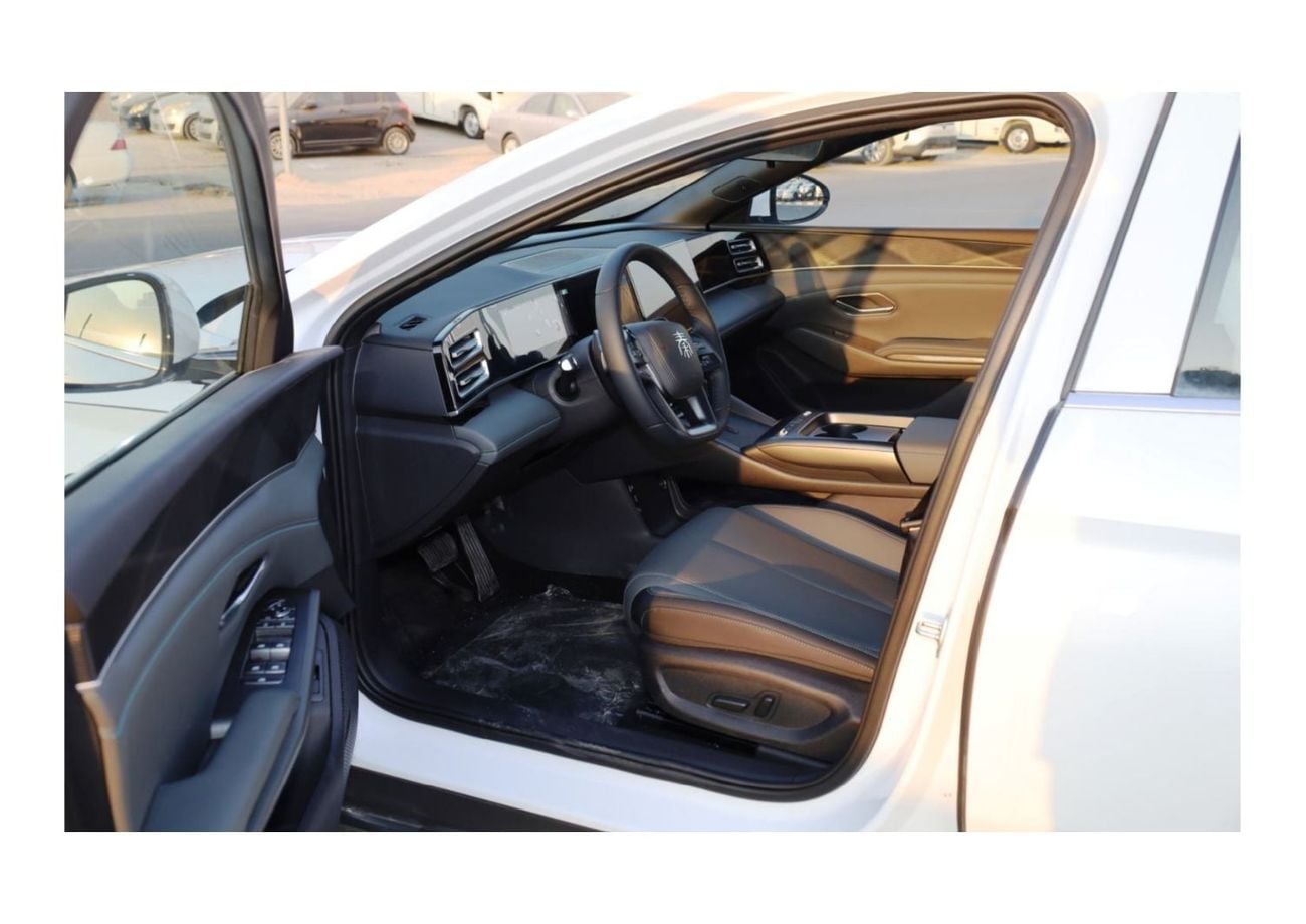 BYD Qin L STANDARD 2026 model  || DMi0 210 Full option